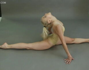 Dora Tornaszkova limber gymnast supah scorching nude